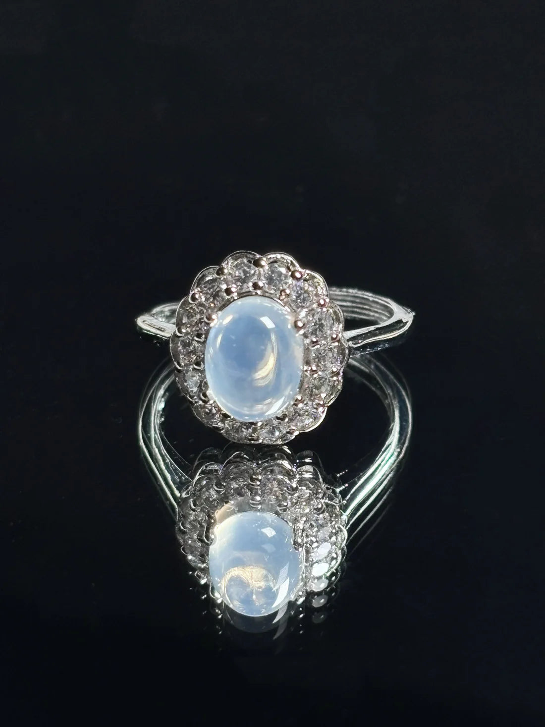 White Starlight spinel