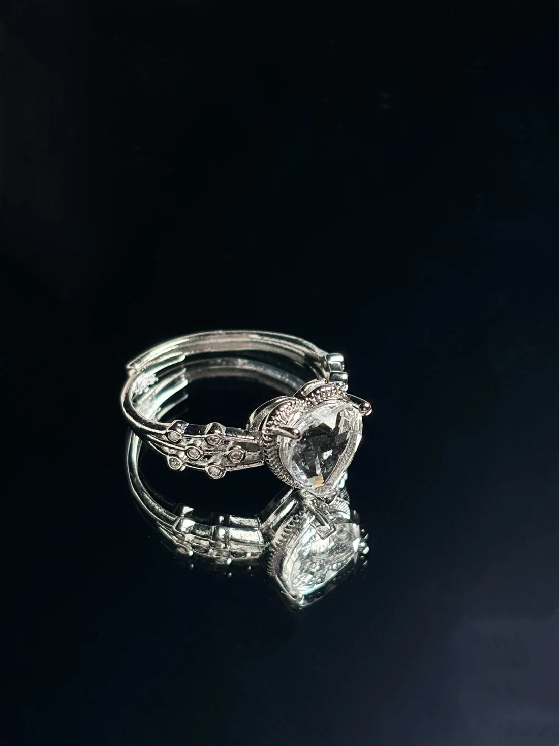Clear quartz heart ring