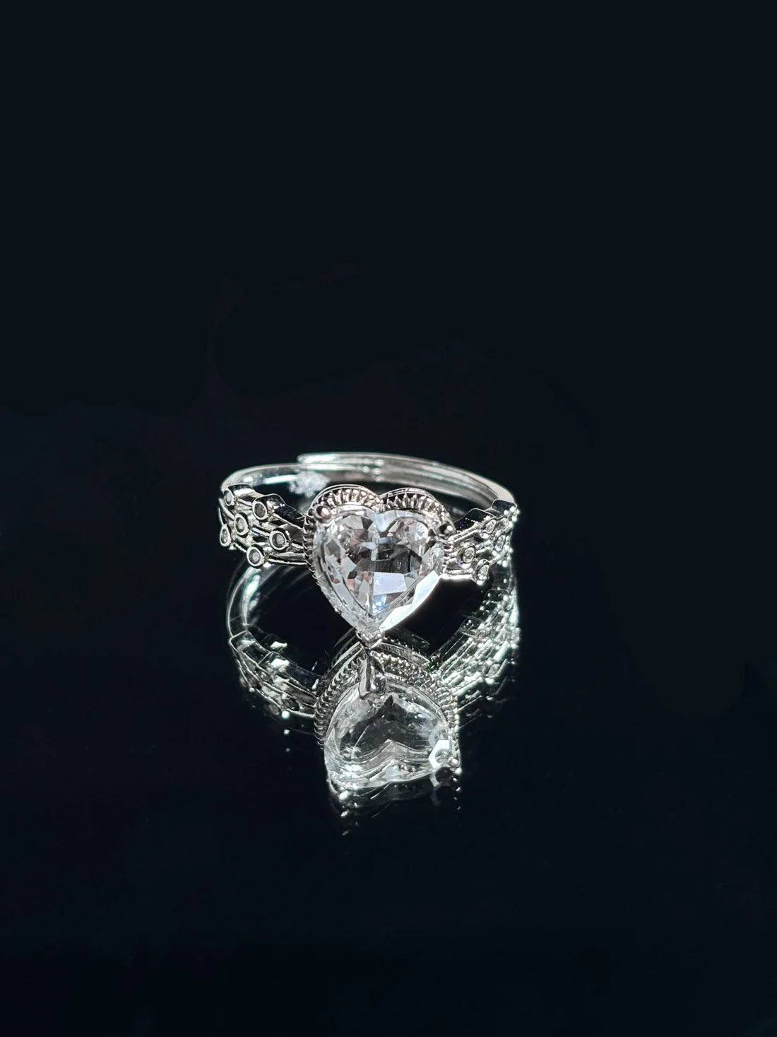 Clear quartz heart ring